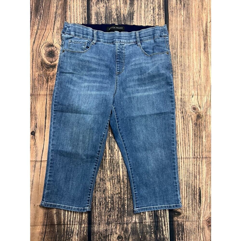 Boston Proper Women's Blue Denim Capri Pants Size 12 Casual‎ Solid